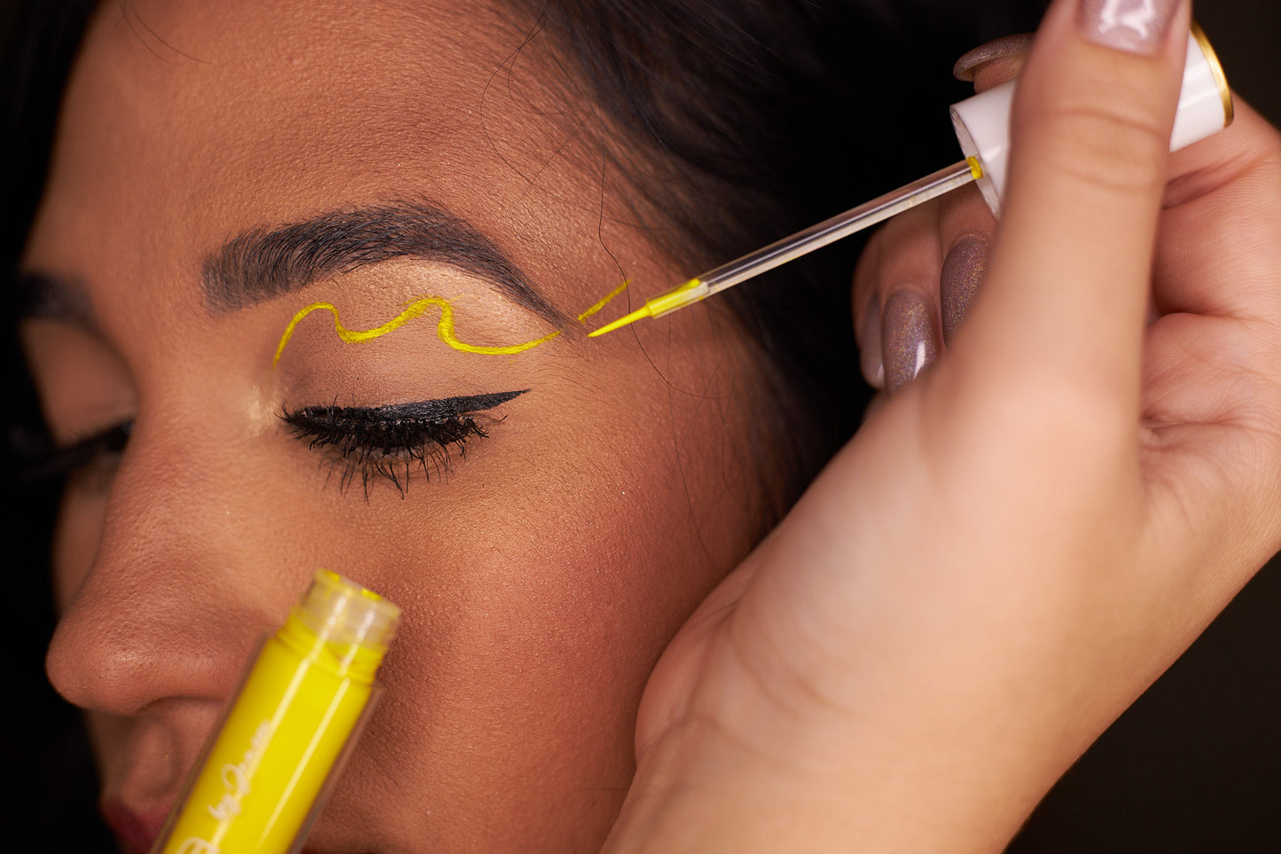 Betta Creamy Eyeliner- Amarillo Girasol
